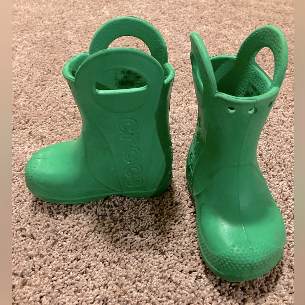 Toddler green croc boots